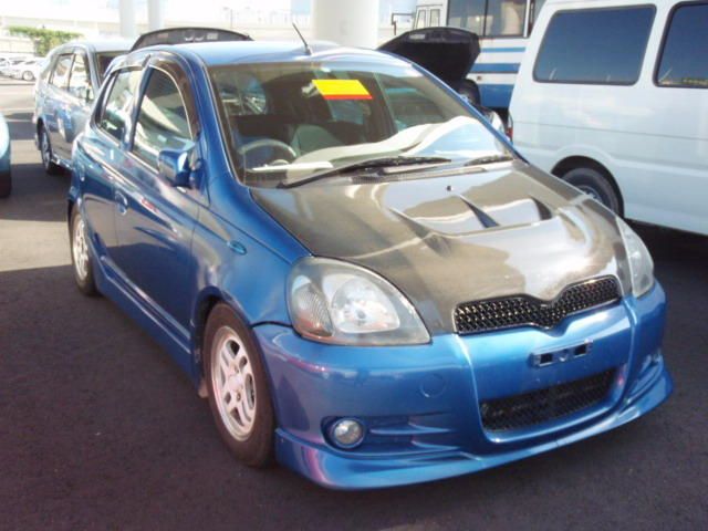 2000 Toyota Vitz