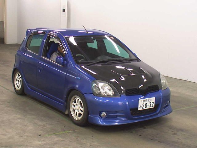 2000 Toyota Vitz