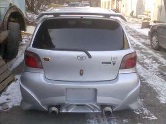 2000 Vitz