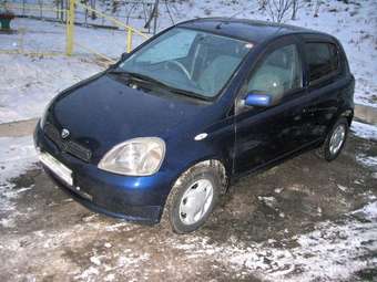 2000 Toyota Vitz