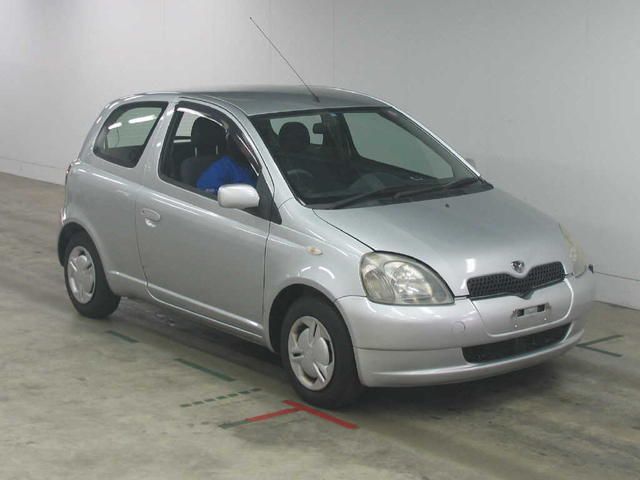 2000 Toyota Vitz