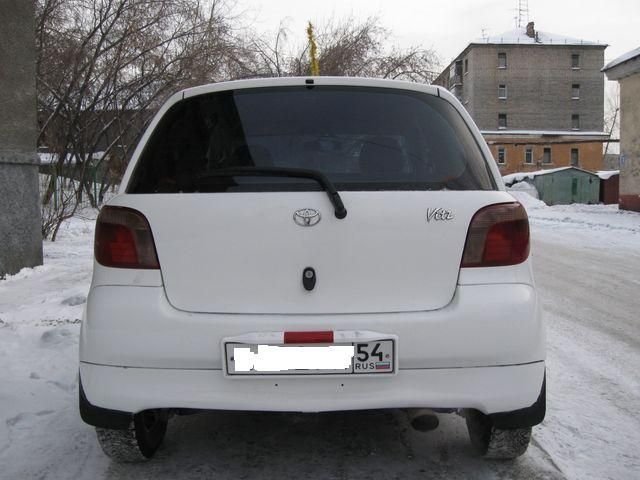 2000 Toyota Vitz