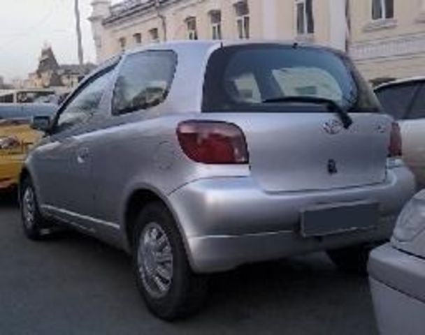 2000 Toyota Vitz