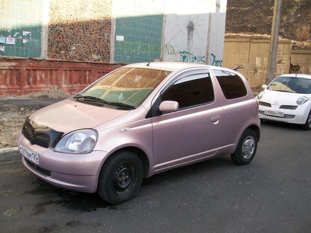 2000 Toyota Vitz