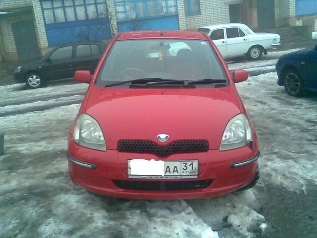 2000 Toyota Vitz