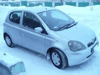 2000 Toyota Vitz