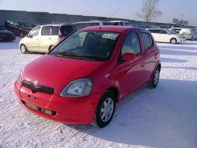 2000 Toyota Vitz