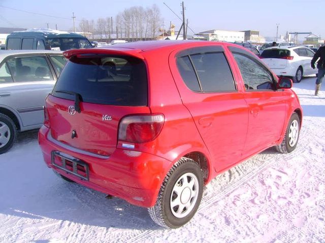 2000 Toyota Vitz