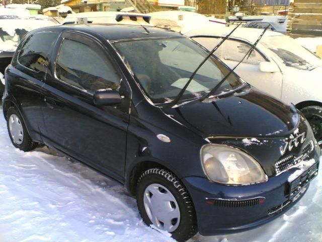 2000 Toyota Vitz