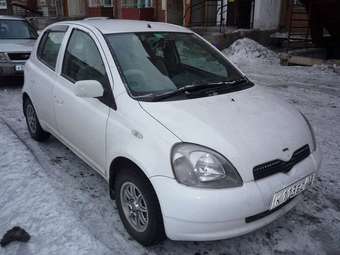 2000 Vitz