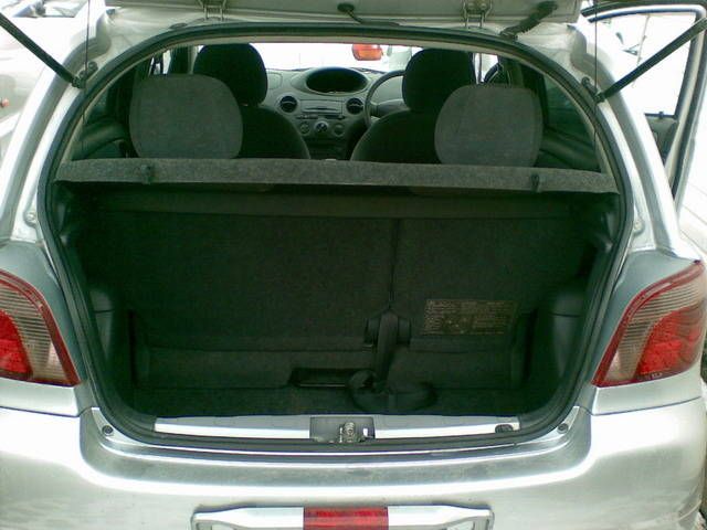 2000 Toyota Vitz