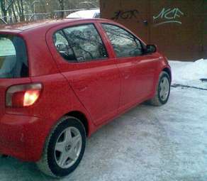 2000 Toyota Vitz