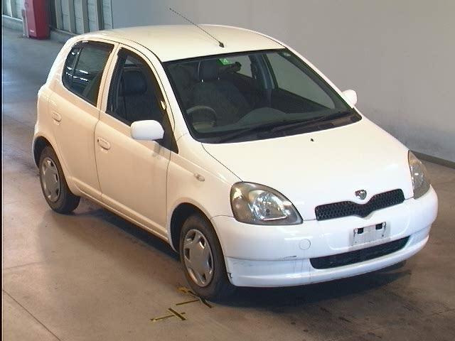 2000 Toyota Vitz Pictures