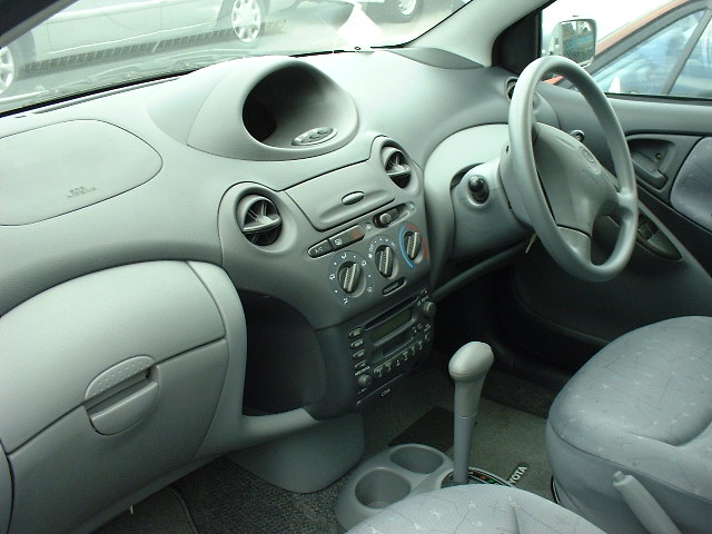 2000 Toyota Vitz For Sale