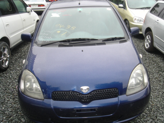 2000 Toyota Vitz Images