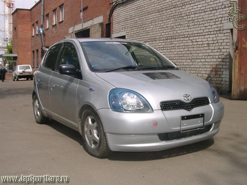 2000 Toyota Vitz Pictures