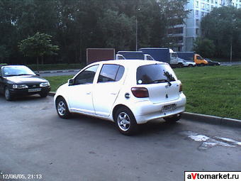 2000 Toyota Vitz Pictures