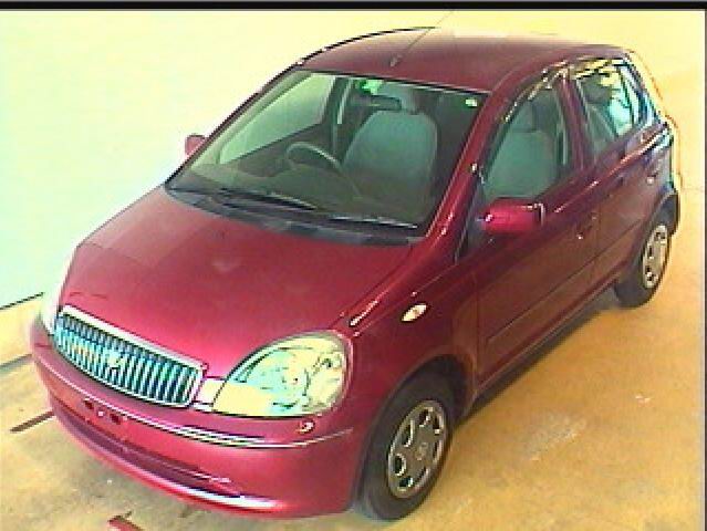 2000 Toyota Vitz Pictures