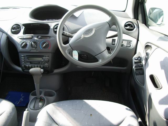 2000 Toyota Vitz For Sale