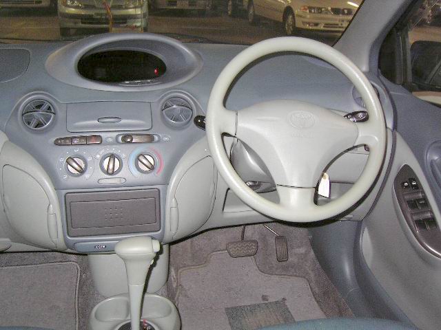 2000 Toyota Vitz For Sale