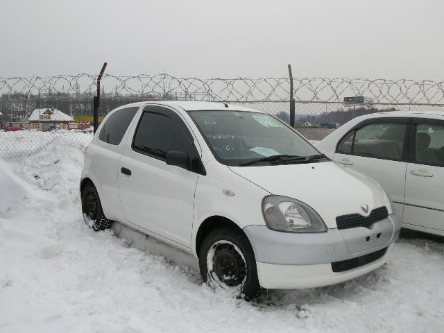 2000 Toyota Vitz