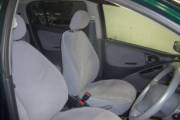 2000 Toyota Vitz Pictures