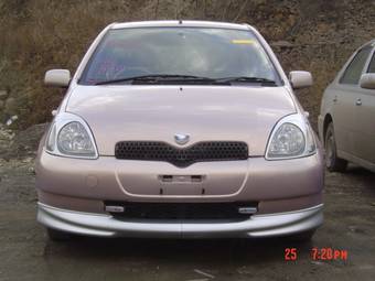 2000 Toyota Vitz Pictures
