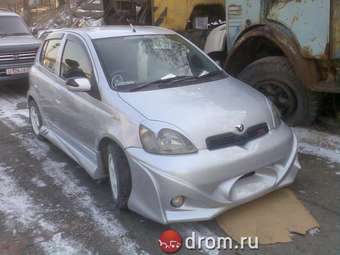 2000 Toyota Vitz