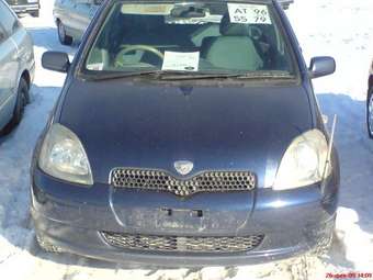 2000 Toyota Vitz Pictures