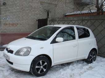 2000 Toyota Vitz