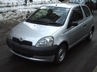 2001 Toyota Vitz