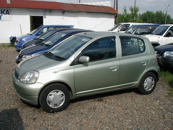 2001 Toyota Vitz