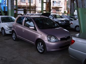 2001 Toyota Vitz