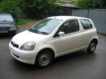 2001 Toyota Vitz