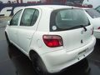 2001 Toyota Vitz