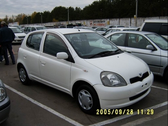 2001 Toyota Vitz