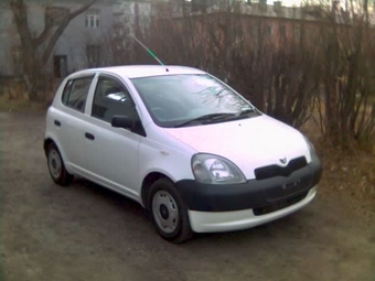 2001 Toyota Vitz