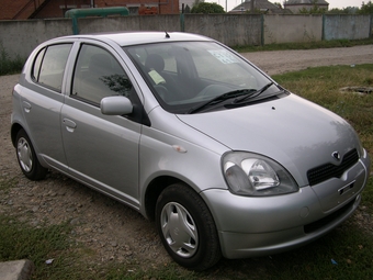 2001 Toyota Vitz