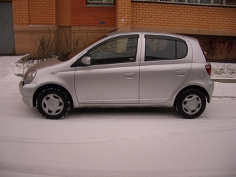 2001 Toyota Vitz