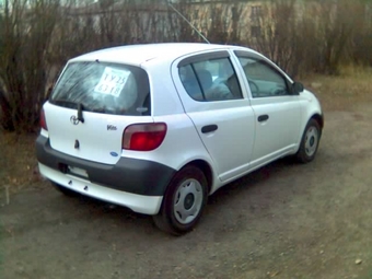 2001 Toyota Vitz