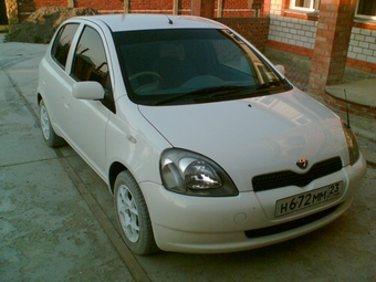 2001 Toyota Vitz