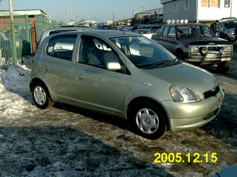 2001 Vitz