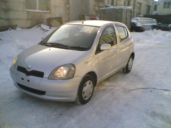 2001 Toyota Vitz