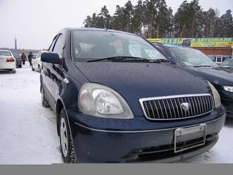 2001 Toyota Vitz