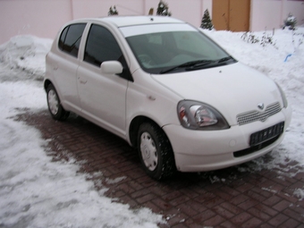 2001 Vitz