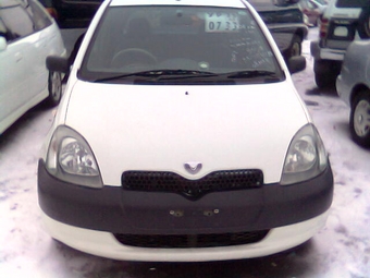 2001 Toyota Vitz