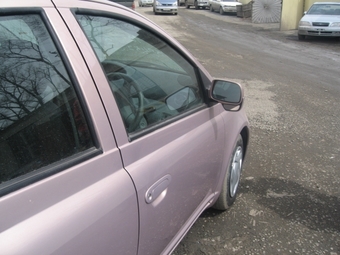 2001 Vitz