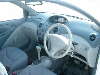 2001 Toyota Vitz