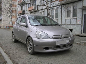 2001 Toyota Vitz