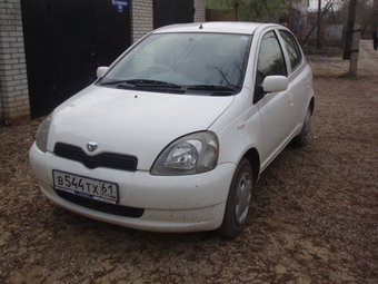 2001 Toyota Vitz